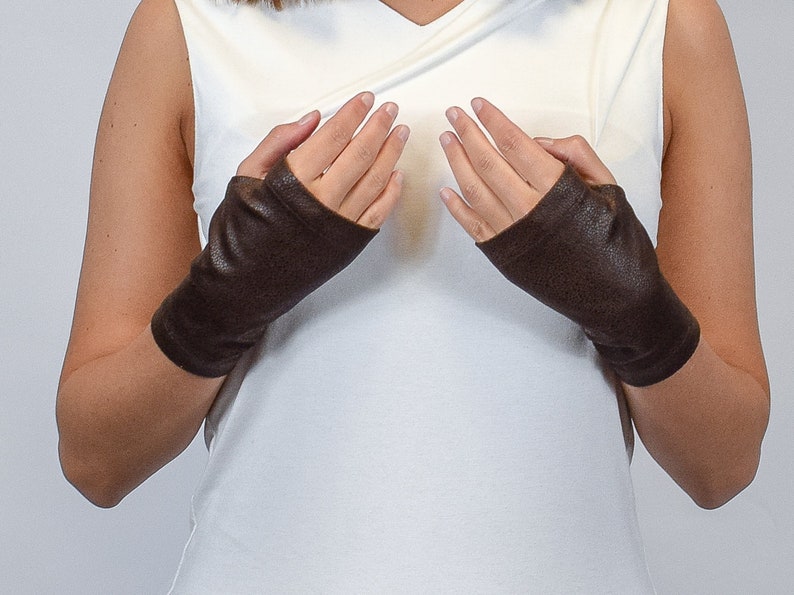 Guantes medievales de cuero, guantes de piel sintética marrón, guantes sin dedos negros, cubierta de tatuaje, WRW-16 imagen 6