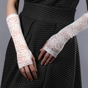 White lace fingerless gloves wedding ivory black gloves floral gloves, ARW30-Lf1