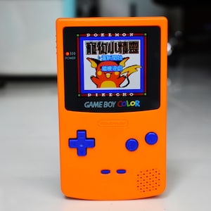 Funnyplaying Retro Pixel IPS Q5 Game Boy Color With Laminated Lens Nintendo GBC Plus Extra Mods Orange Shell Blue Buttons