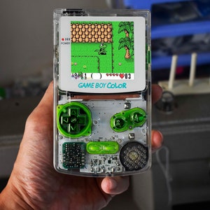 Retro Pixel IPS Q5 Game Boy Color Nintendo GBC Plus Extra Mods Crystal Clear Shell Metal Effect Buttons