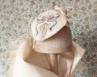 "THÉIA" raffia and embroidered crown