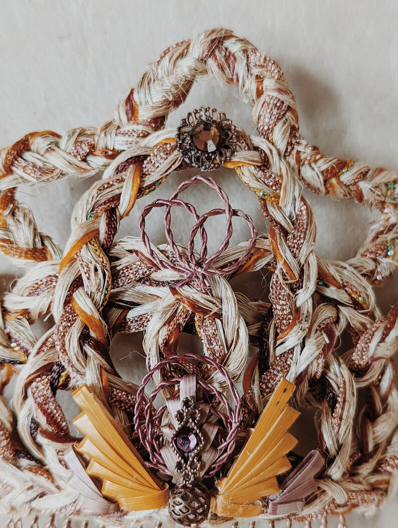 Raffia braided hair comb with ornaments image 3