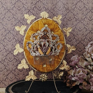 Raffia braided hair comb with ornaments image 2