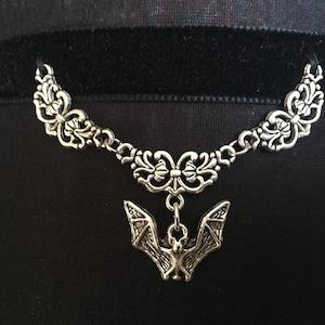 Choker collar with bat and victorian gothic elements, black velvet