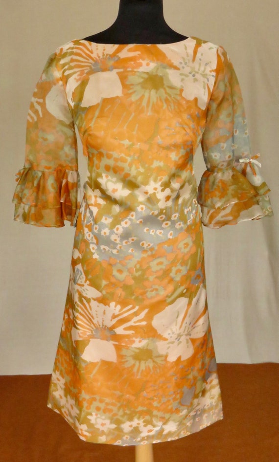 Hippy late 60's ruffled sleeves dress, Crepe feel