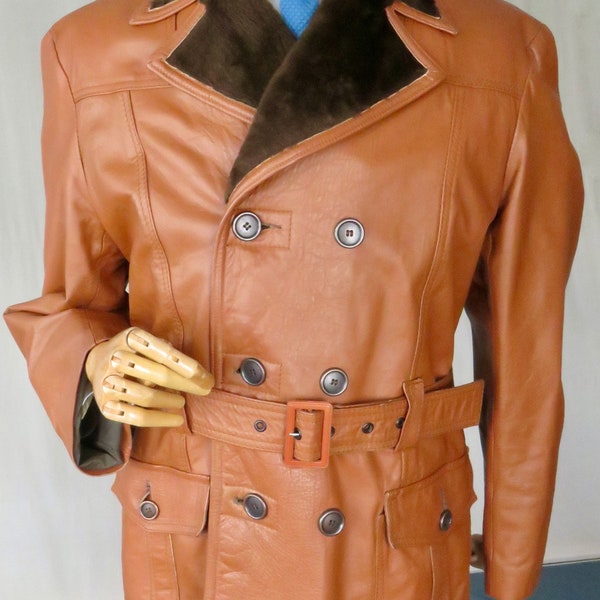 Leather with synthetic plush fur lining late 60's - early 70's cool stylish belted Shorty Car coat 42"