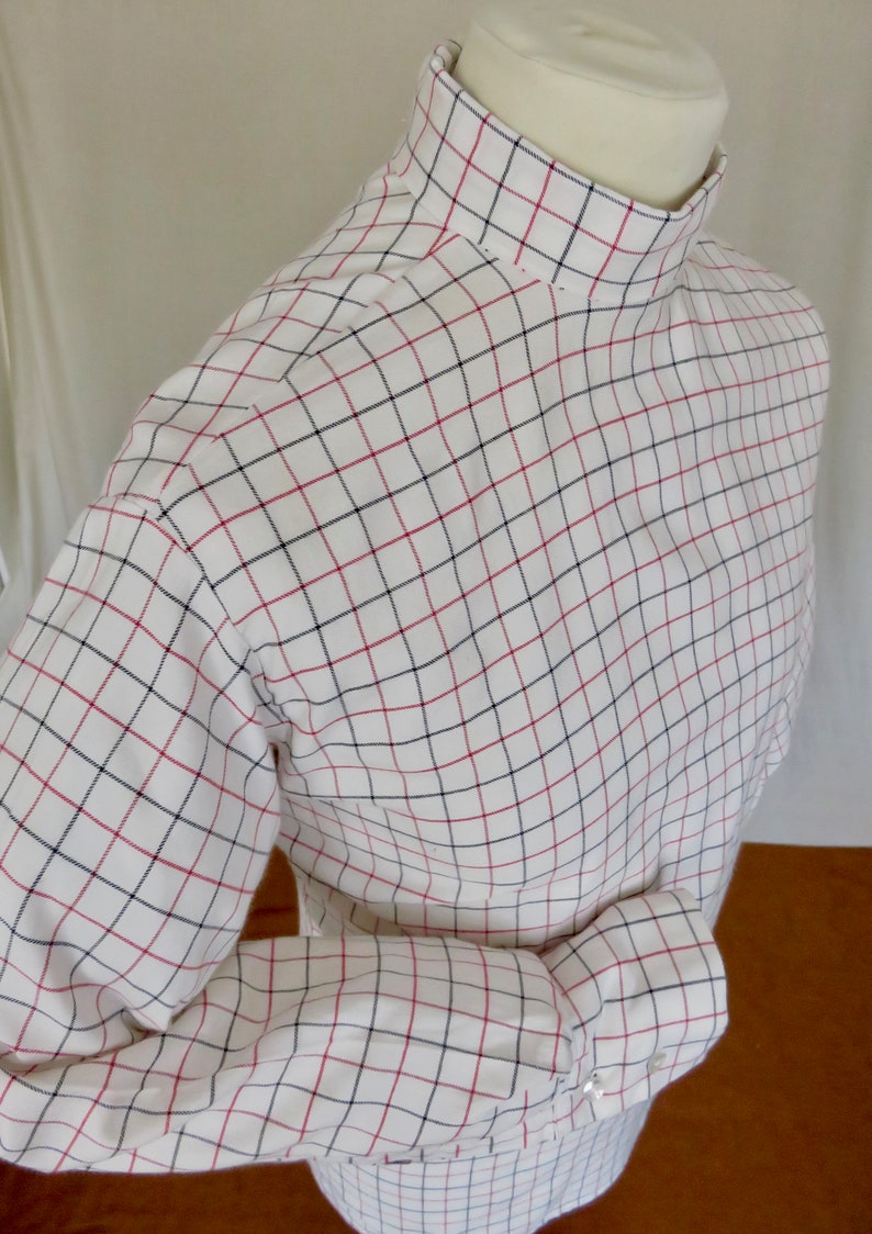 Swinging 60's, unworn, packeted, S-M, 'Revelation' cotton 'Doctor' shirts, back touch fastener opening, double button cuff and centre vent image 8