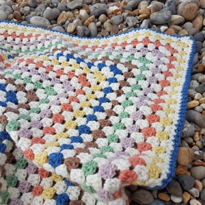 Great Granny crochet blanket kit - Cosy colours - rainbow yarn - beginner crochet - giant granny square - ideal gift for crochet lovers