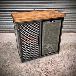 Aparador de estilo industrial con enfriador de vino | Etsy