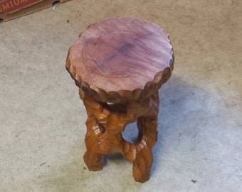 Mesa o taburete vintage de madera tallada para plantas - Taburete