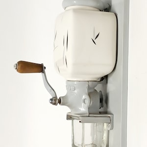 Vintage Manual Coffee Grinder - PeDe - Wall Decoration