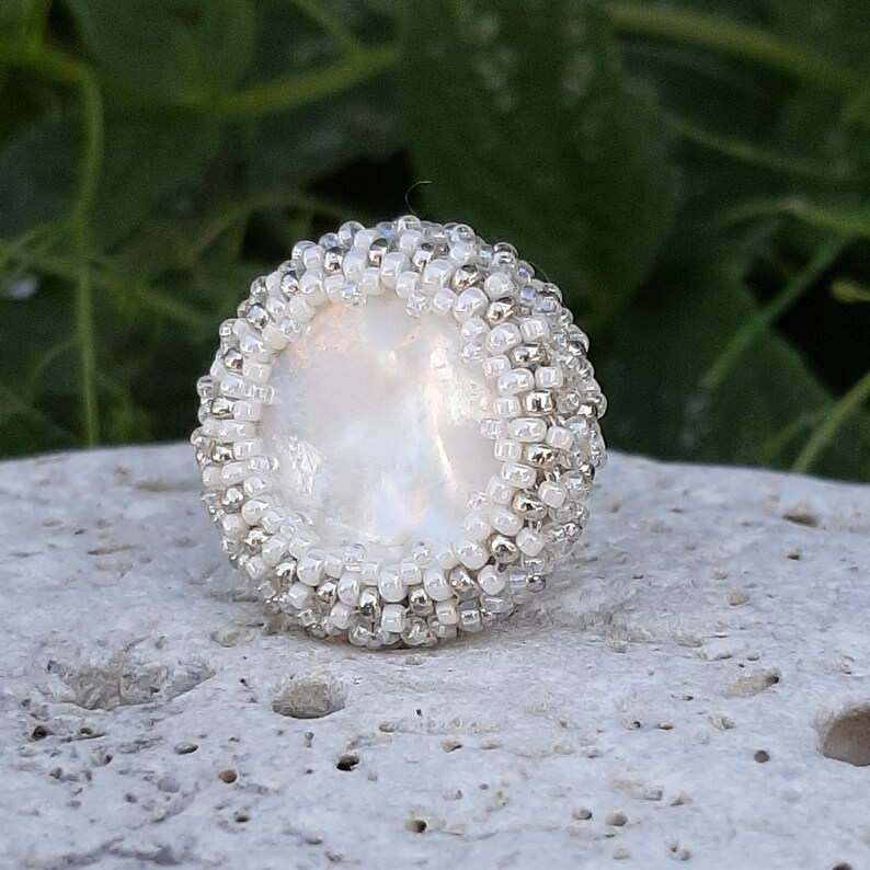 Carole L Creation PIECE UNIQUE High-quality natural mother-of-pearl ring and pearl weaving French Art Workshops