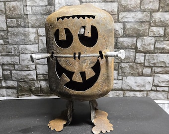 Frankie aka "tank-n-stein" , Jack o lanterns, Farmhouse, metal lawn art, front porch, garden decoration, yard art, outdoor décor. Gas Can 3
