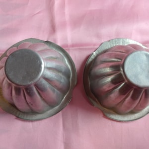 Rare La Bra JEL-RAC molds. Set of 2. Aluminum mid century Gelatin Molds. Aluminum bakeware