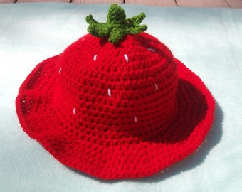 Strawberry Bucket Hat | Crochet Hat