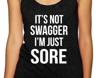 Es ist nicht Swagger bin ich nur wund Frauen Triblend Racerback Tank-Top. Lustiges Shirt. Gym-Shirt. Gym-Tank-Top. Training Tank
