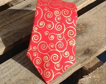 Red and Gold Christmas Tie, Winter Necktie, Holiday Necktie, Fun Necktie