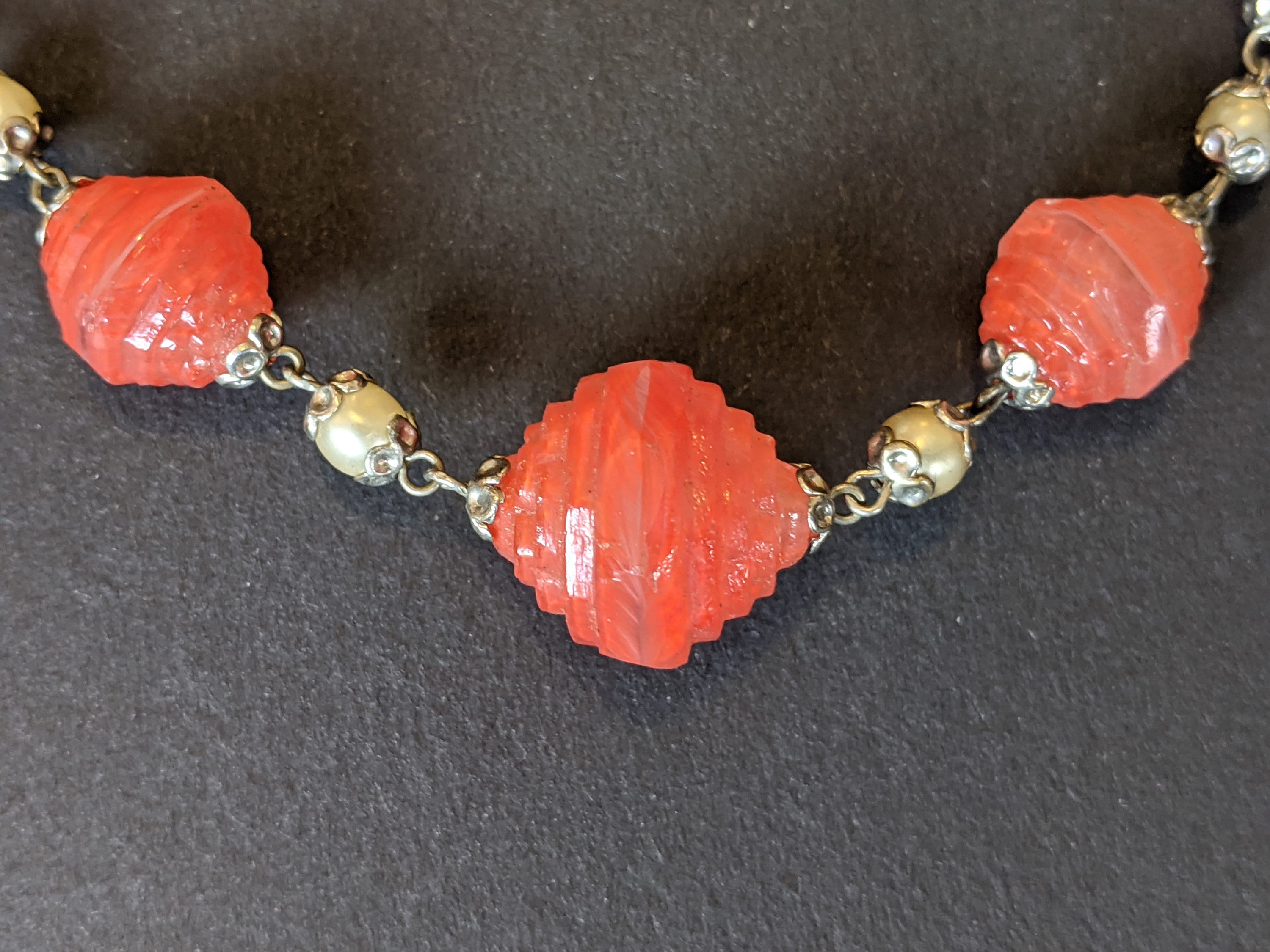 Collier Sautoir Vintage Perles Orange - Matière Pierre/verre - Occasion Porté