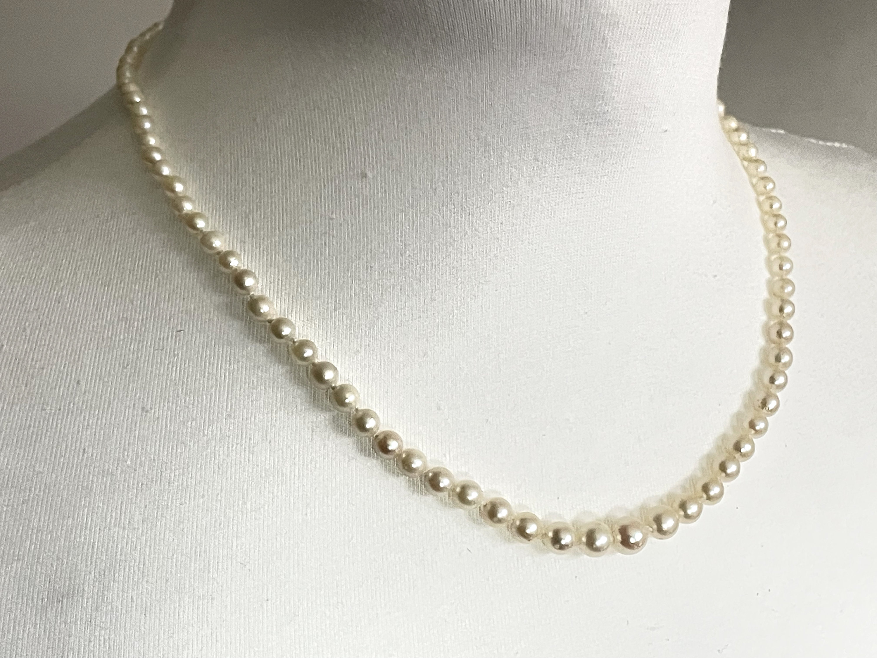 Gioielli vintage Collana di perle con chiusura in argento sterling Gioielli di perle autentiche 42 cm Roseworthysvintage - Italia