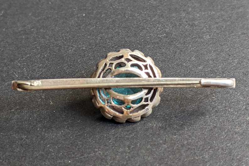 Vintage unmarked silver beautiful large blue topaz colour stone and marcasite bar brooch