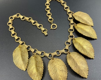 Vintage book chain large leaf antique gold tone fringe choker necklace, Miriam Haskell style