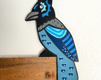 Poleiro decorativo para gaio-de-steller – Arte de pássaro em madeira pintada à mão para portas