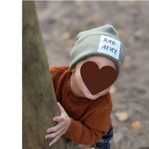 Hipster Beanie Mütze für Baby, Kinder und Erwachsene Partnerlook Familie tolles Geschenk zur Geburt Mütze personalisiert Bild 2