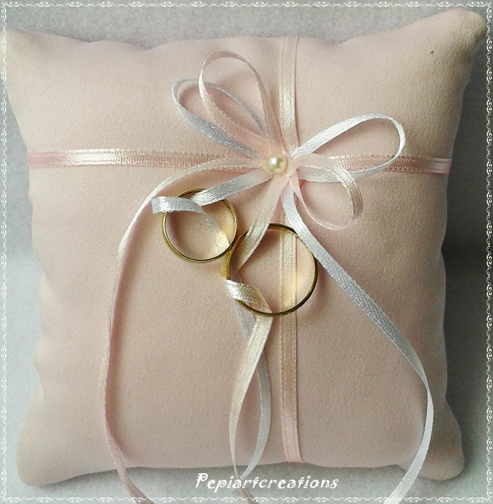 Oro Almohada De Anillo De Boda De Encaje Blanco De 20x20cm