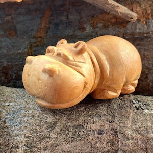 Handgeschnitztes Nilpferd, Holzfigur, Holzstatue, Holzskulptur, handgeschnitzte Figur, Nilpferd Figur, Holz nilpferd