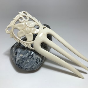 Hand Carved Bone Hair Comb, Bone barrette, Bun holder Three prong hair comb, Bone hair pin, Gift for wife, Unique comb