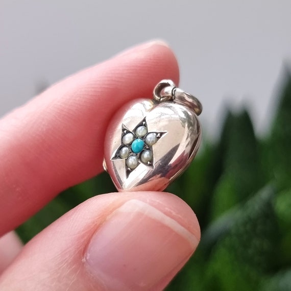Antique 9ct Gold Turquoise and Seed Pearl Heart L… - image 5