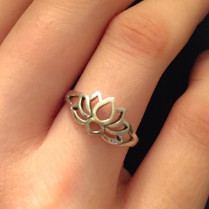 Lotus Ring-Sterling Silver Lotus Ring-Lotus Flower Ring-New Beginnings-Lotus Jewelry-Yoga Ring-Promise Ring-Lotus-Thumb Ring-Midi-Lotus