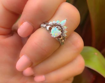 Opal Claddagh Ring Set:Irish Heart Ring,Sterling Silver Claddagh Ring, Celtic Promise ring,Opal Engagement Ring Set,2-piece set,LED LIT BOX