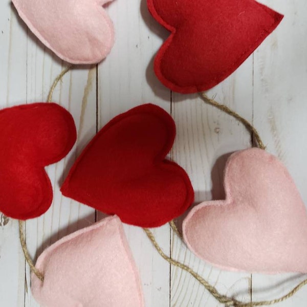 Heart Garland, Felt Heart Garland, Valentines Garland,Decorative Banner, Hearts Banner, Room Decor, Valentines Decor, Felt Heart Garland