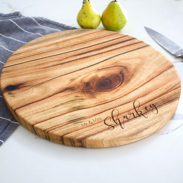 The Round Board - Personalised Cutting Board