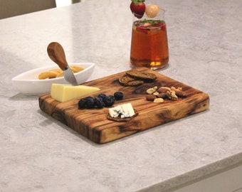 The Classic 250 - Personalised Cutting Board