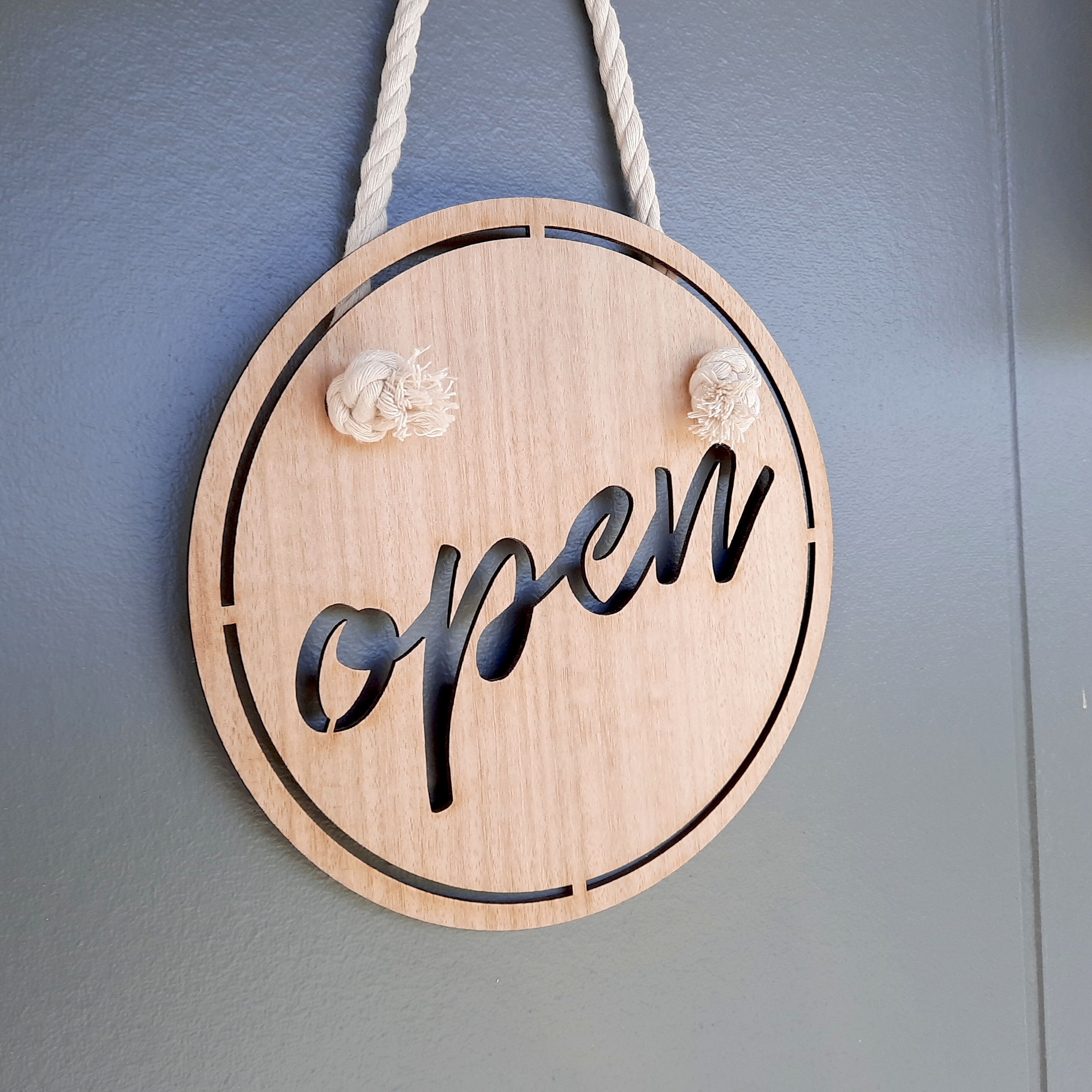 Round Modern Open and Closed Sign - Etsy