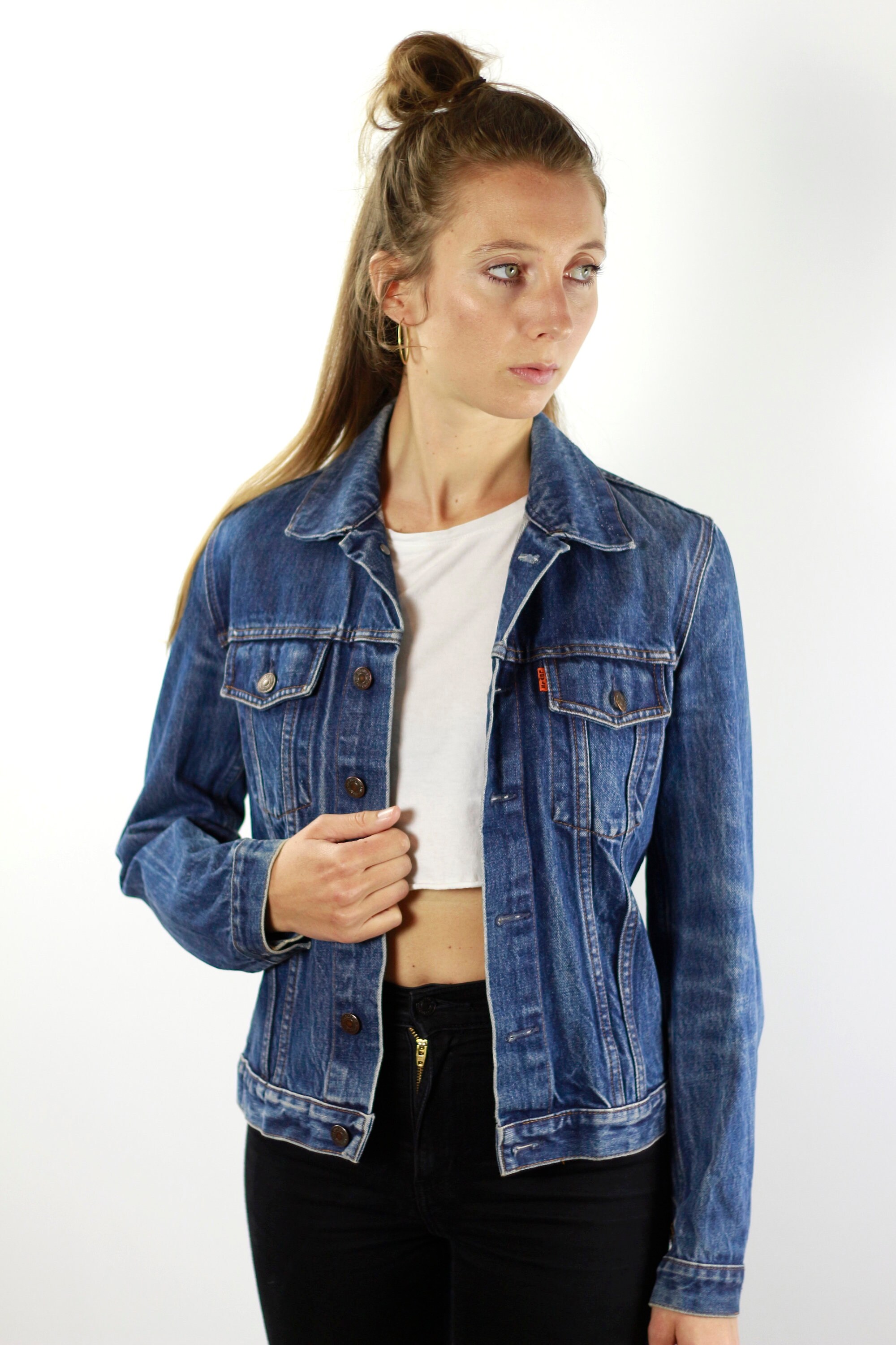 levis dark blue denim jacket