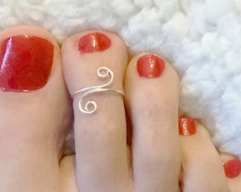 Silver Toe Ring, Twisted Toe Ring, Swirly Toe Ring, Toe Ring, Midi Ring, Twisted Knuckle Ring, Stackable Midi Ring, Silver Midi Ring