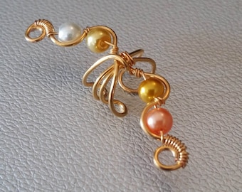 Gold Ear Cuff, Pearl Ear cuff, Gold Ear Wrap, Elegant Ear Cuff, Gold Ear Jacket, No piercing earrings, Fake piercing, Cartilage Ring