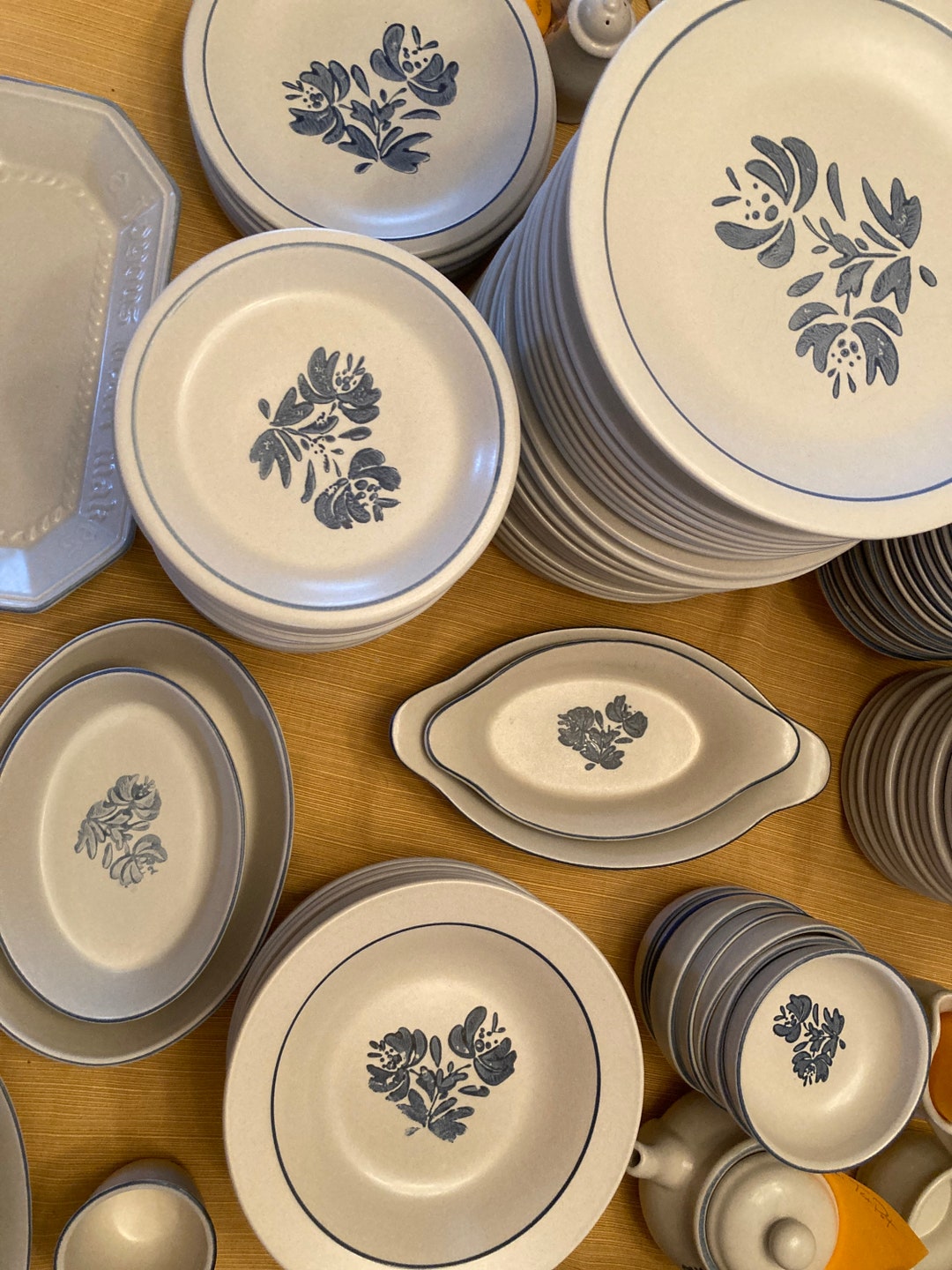 Pfaltzgraff Yorktowne Dinnerware Etsy