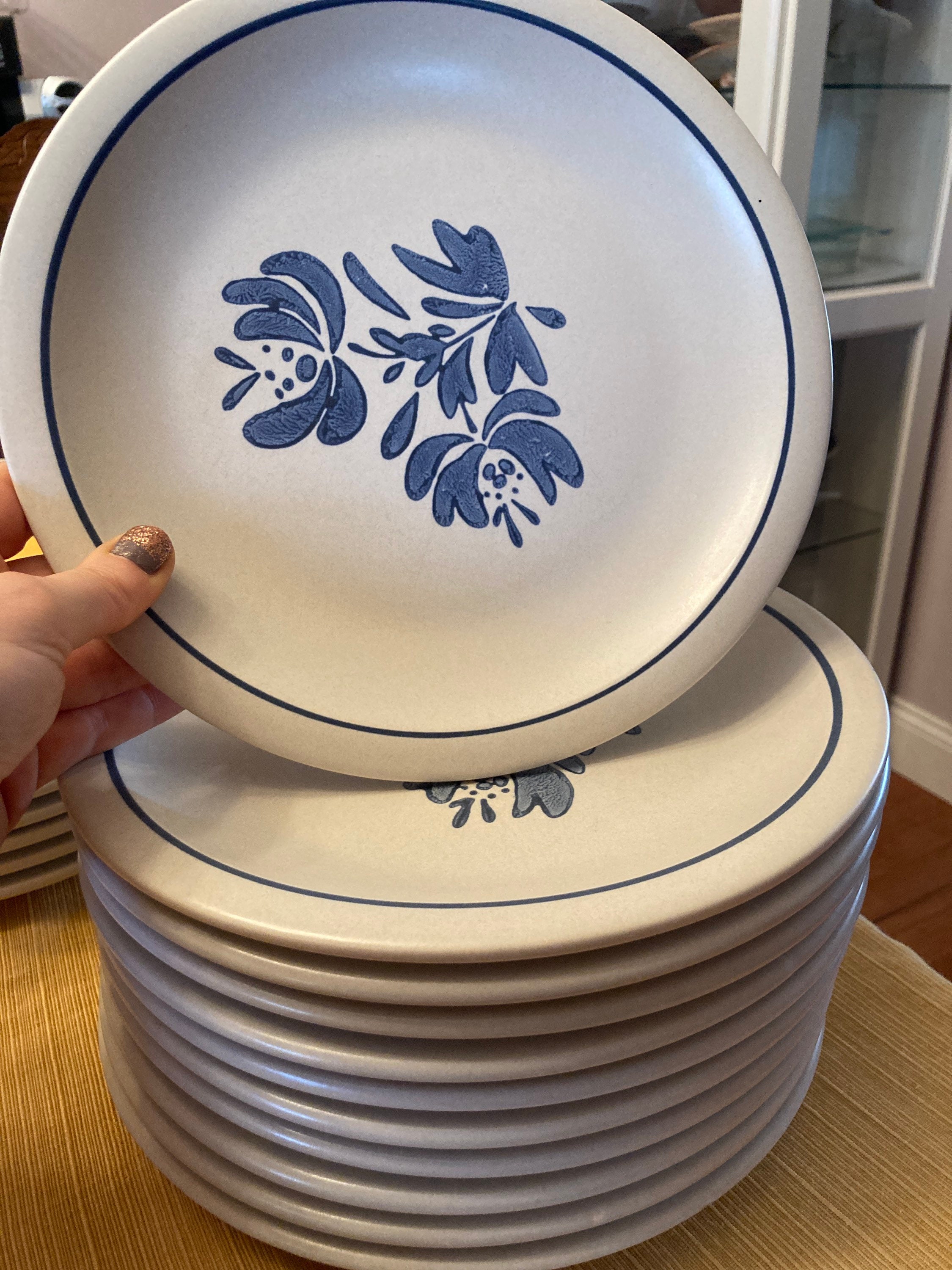 Pfaltzgraff yorktowne dinnerware top