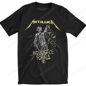 Metallica und Gerechtigkeit für alle Spuren (Rückseite Print) Slim Fit T-Shirt