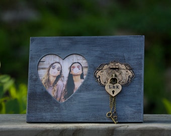 Lock Your Love Forever: Unique Wedding Ceremony Photo Frame with Wish Lock
