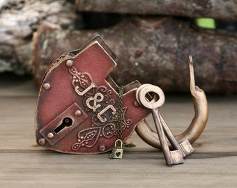 Unique Engraved Lock - Perfect Anniversary or Valentine&#39;s Day Gift