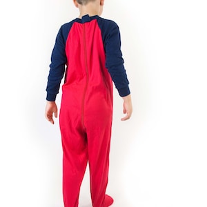 Special Needs Unisex Long Seeve, Zip Back Footed Pajamas for Kids (3-16 yrs) by Seenin bild 3