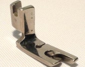 Vintage Rolled Hemmer Foot 2.5mm Sewing Machine Attachment for Low Shank SINGER Featherweight 221 222 etc