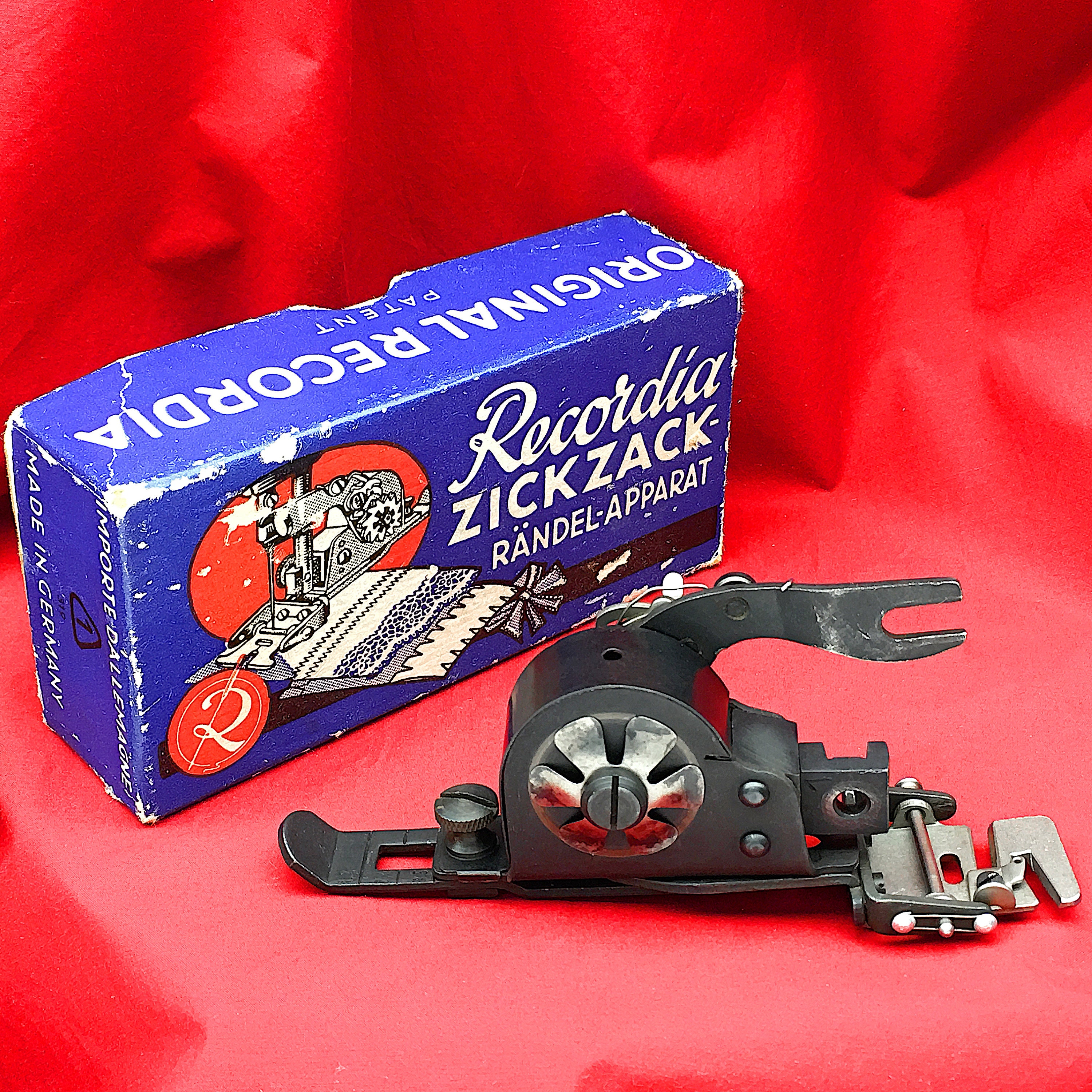 RECORDIA Zigzag Attachment Zigzagger Zigzagger SINGER 222 221 201