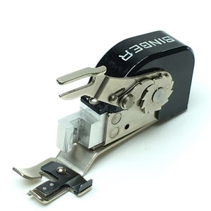 Accesorio de puntada ciega Singer Vintage 86649 (160616) para máquinas de coser de vástago bajo 201 66 99 Featherweit 221 222, etc.