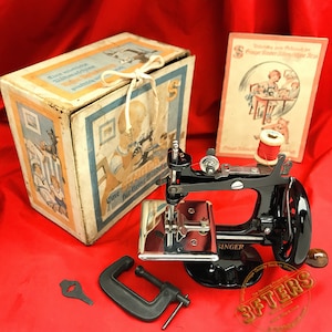 Máquina de coser de juguete para niños SINGER 20 de los años 20 alemana 20-1 Blackside 20-1 restaurada por 3FTERS